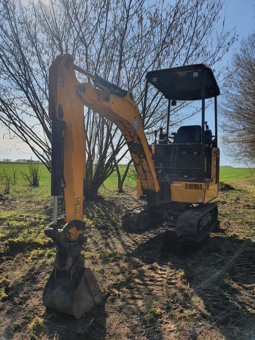 Mini koparka JCB 16C-1 T3
Koparka