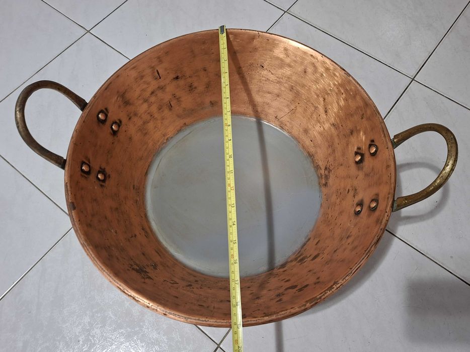 Imponente Alguidar em cobre antigo com asas em Latão - 48,5 cm - 4 Kg