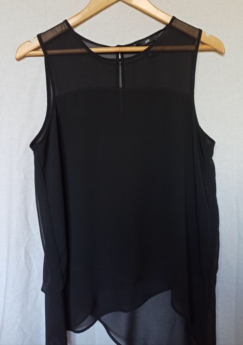 Blusa preta assimétrica M, H&M