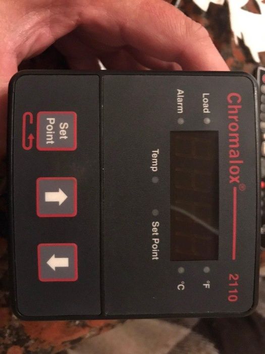 Термо регуляторCHROMALOX 1/4 din temperature controller 2110-R3100