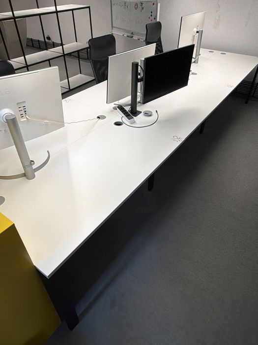 Biurka bench biura super stan
