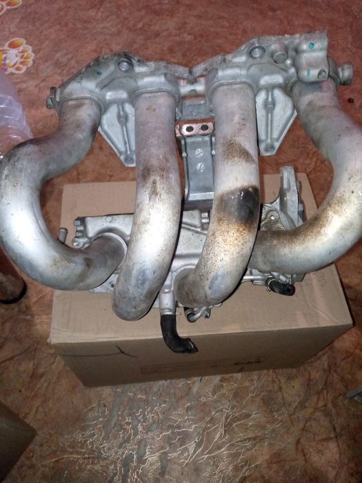 Впускной коллектор на nissan primera p12. 1.8