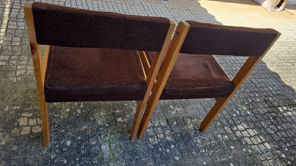 Cadeiras estofadas