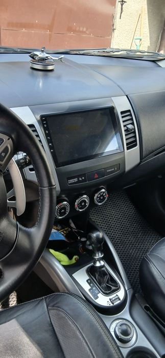 Citroen C-Crosser 2012
