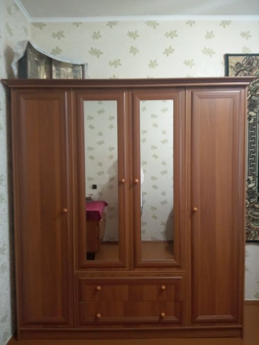 Продам шафу для одягу