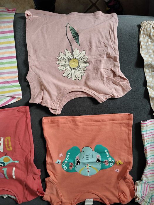 Komplet ubrań dla dziewczynki