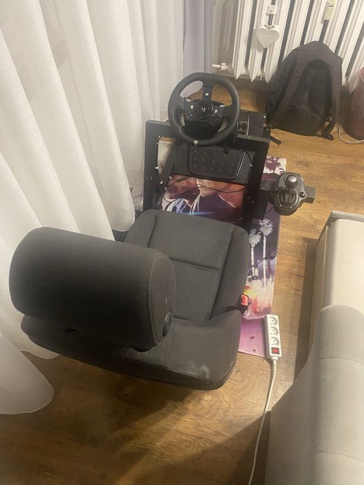 Stanowisko sim racing logitech g920