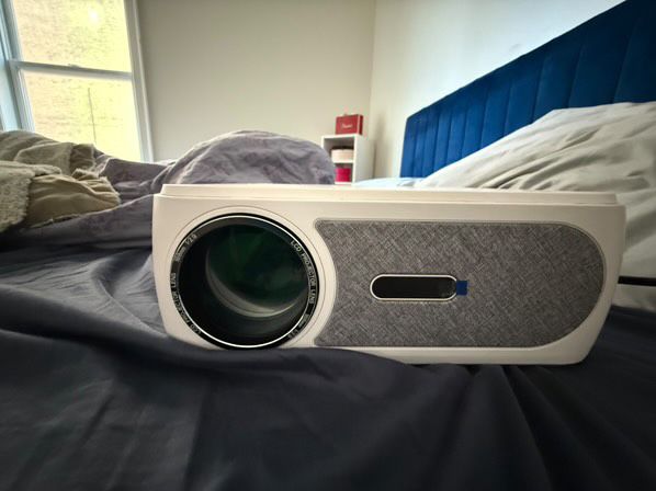 Продам професійний проектор BRAVIUS