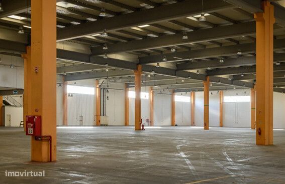 Armazém para arrendar em Palmela