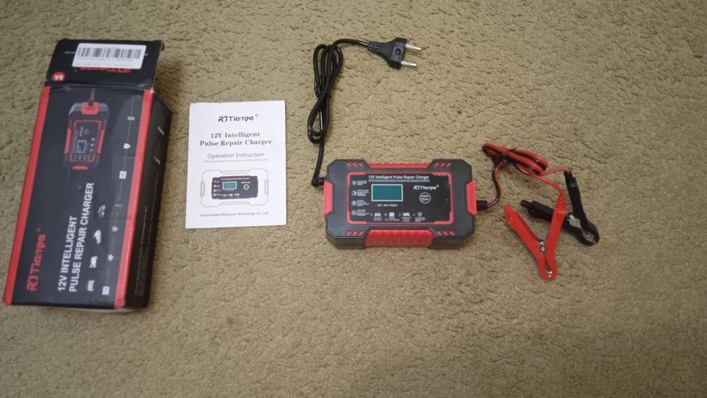 Зарядний пристрій