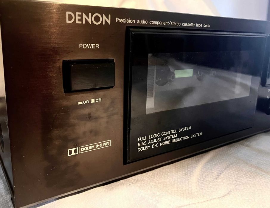 Leitor de K7 DENON DR-M07