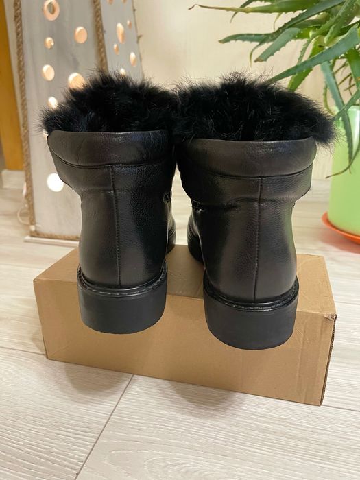 Ботинки,сапоги,сапожки,кроссовки.