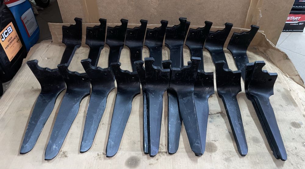 Ząb brony Maschio M36100.366R  M36100.367L Grubość 15 mm Oryginał