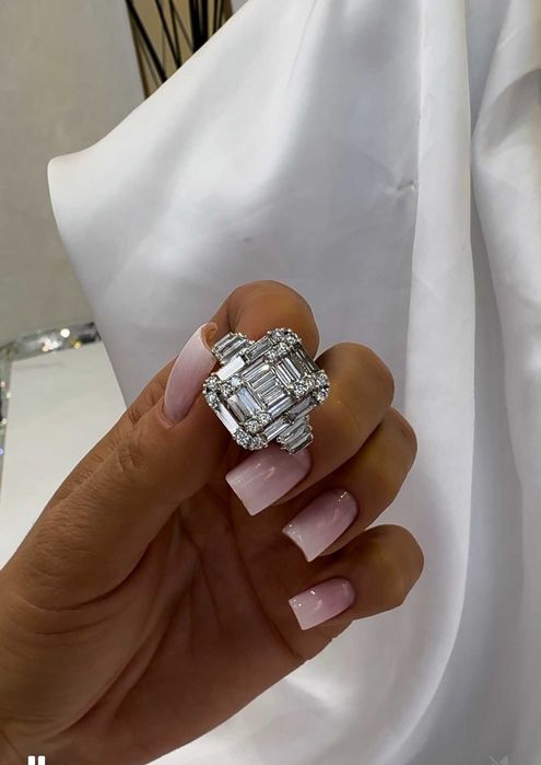 Pierścionek Gwiazd Infinity bagiety 2.33 CT VVS-F
