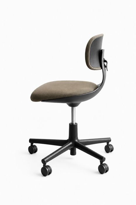 Cadeira Vitra modelo Rookie