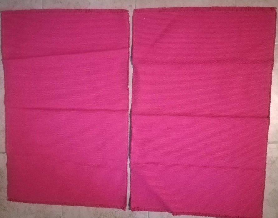 Tapetes cor rosa - NOVOS