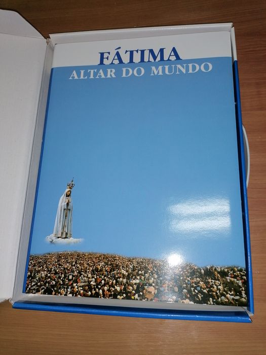 O livro de Nossa senhora Fátima " o altar do Mundo"