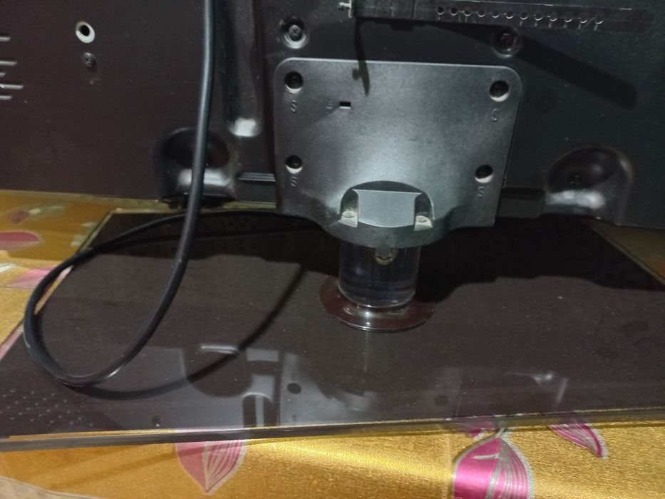 Телевизор Плазма.