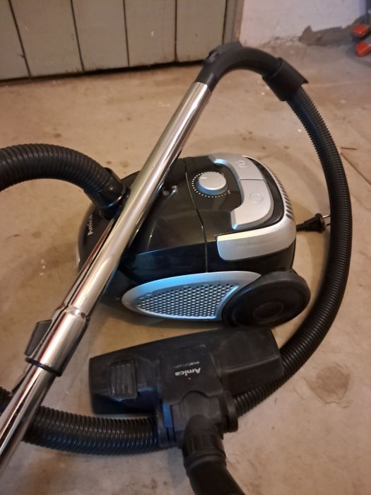 Odkurzacz marki AMICA
