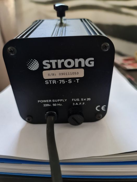 Luz para palco - STRONG446895991009454081