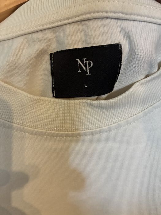 T-Shirt Nude Project