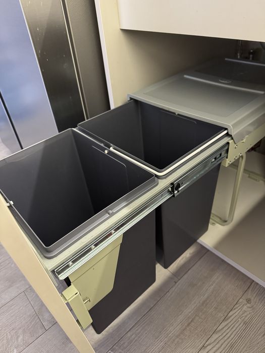 Выдвижная система для мусорного ведра