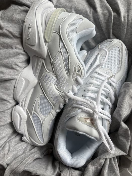 New balance 9060 białe rozmiar 38,5