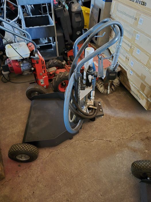 Wózek na beczki olejem Firmy SAMOA