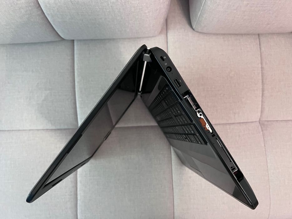 Laptop HP Pavilion g7 - 17”