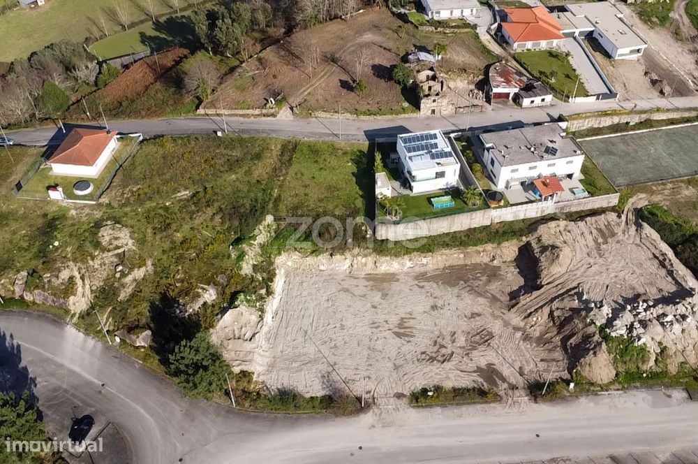 Lote de terreno Industrial para construção c/ área total de 820 m2