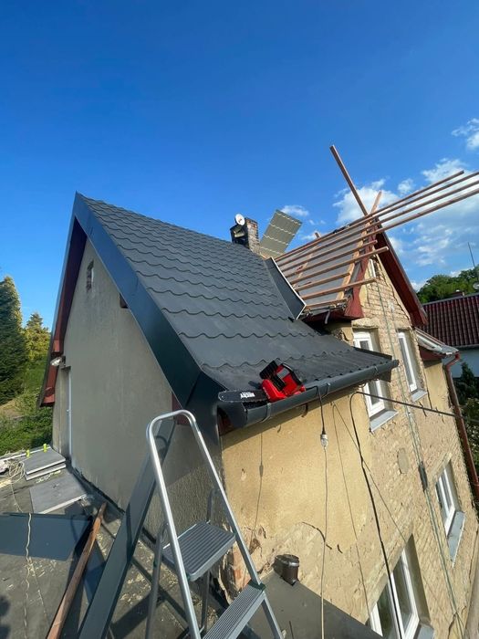 Wykonujemy prace budowlane w zakresie budowy nowych dachów z blachodac