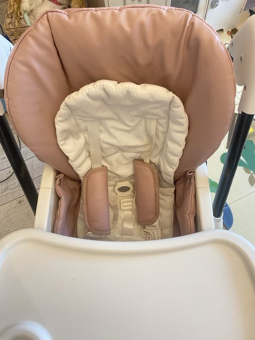 Продам годувальне крісло Carrello stella