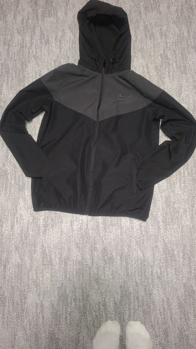 Продам вітровку найк