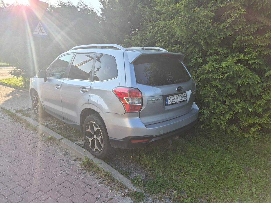 SUBARU Forester XT