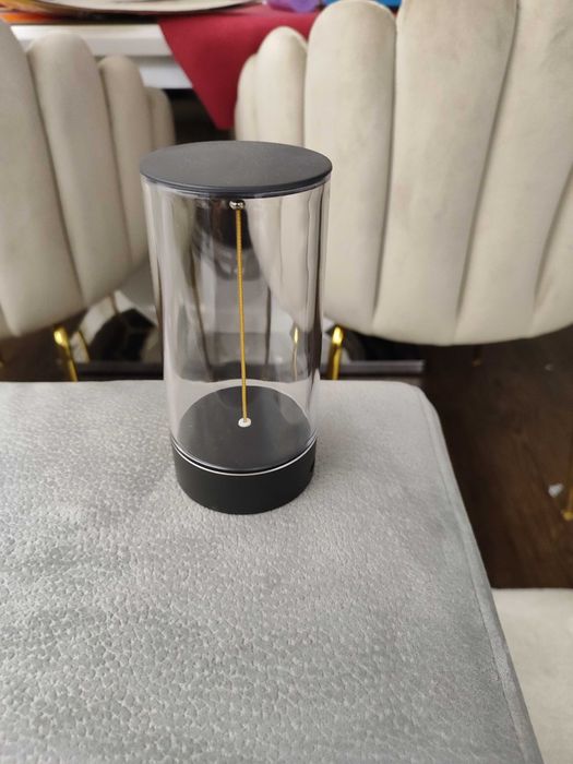 Candeeiro em forma de cilindro