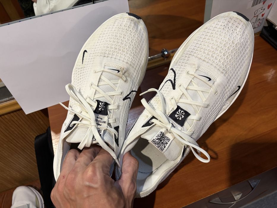 Чоловічі кросівки для бігу Nike interact run SE