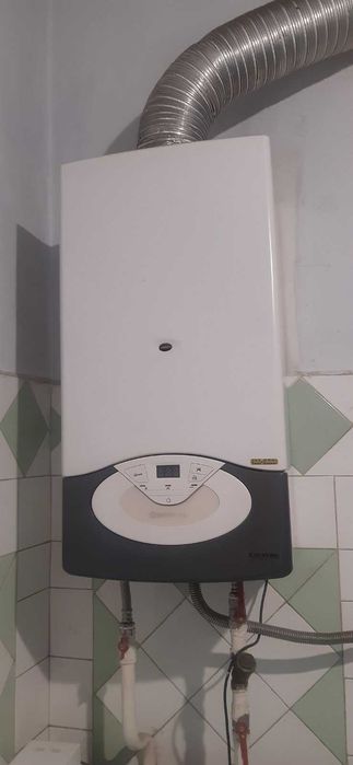 Димохідний газовий котел Ariston CLAS 15 CF System одноконтурний. Торг
