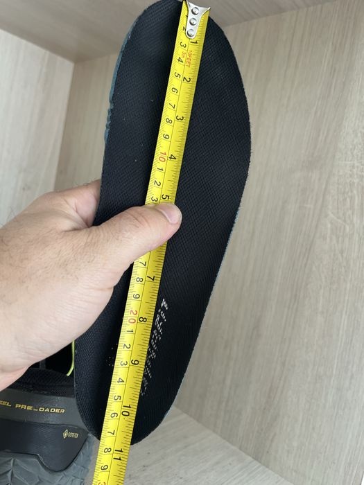 Трекенгові 42 розмір кросівки DINAFIT Gor-tex оригінал