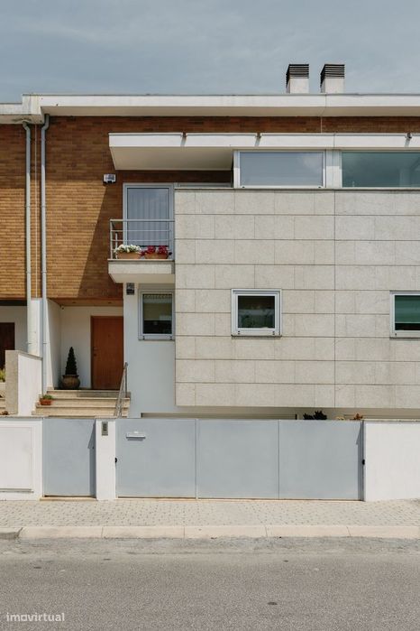Moradia T4 na Quinta das Oliveiras em Lomar Braga