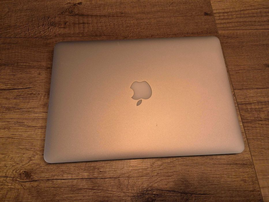 Laptop 13,3" Apple NEW MacBook Air i5-5250U/4GB/128GB/HD 6000/Mac OS.