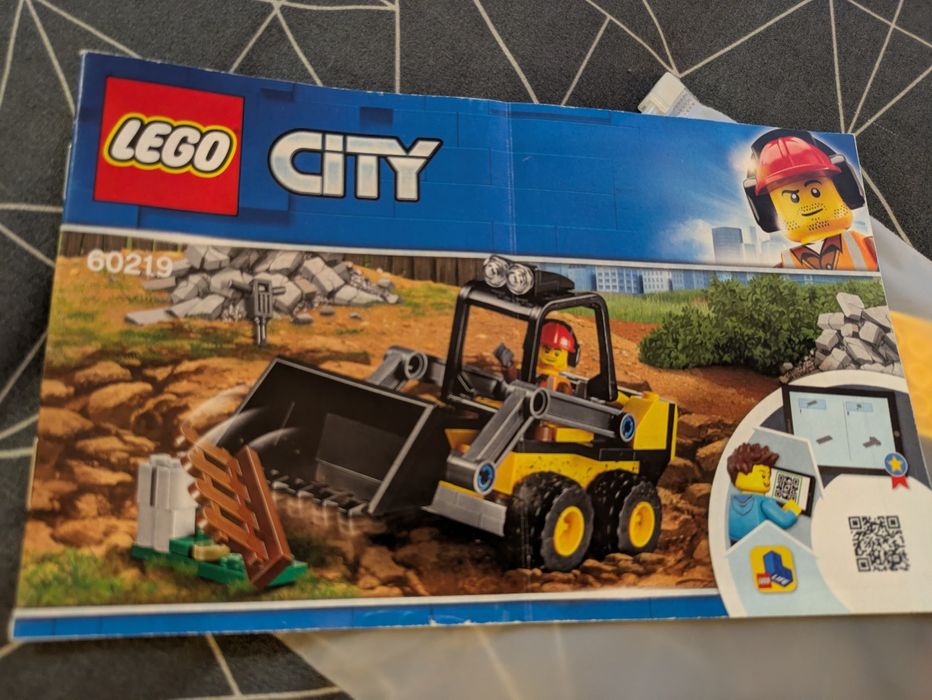 Klocki LEGO City Koparka 60219
