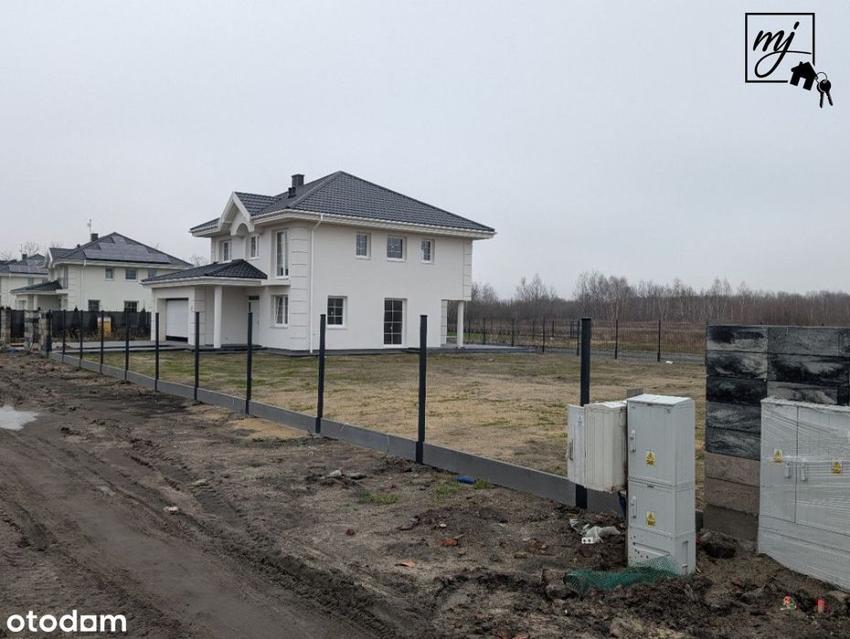 Przestronny dom wolnostojący z dużą działką