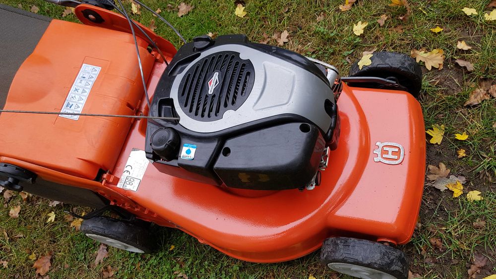 Kosiarka spalinowa z napędem duza HUSQWARNA