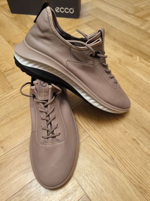 Кросовки ECCO st360