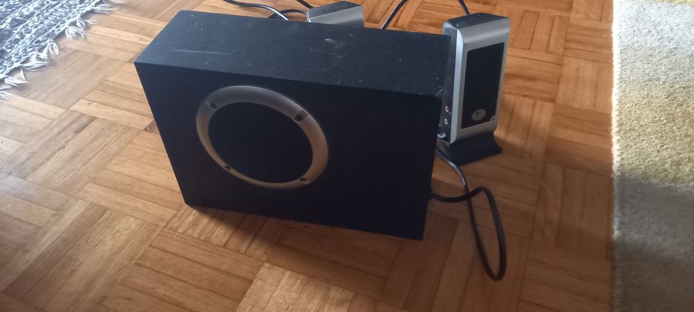 Colunas com subwoofer 2.1 Logitech