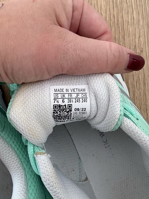Sapatilhas femininas de ténis da Adidas