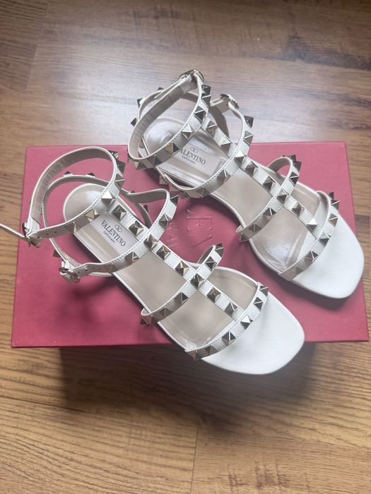 Sandały Valentino Garavani Rockstud 36