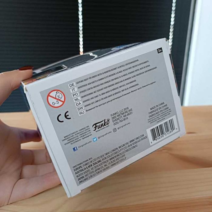 Funko Pops Rory with Predator Mask64740315825923124