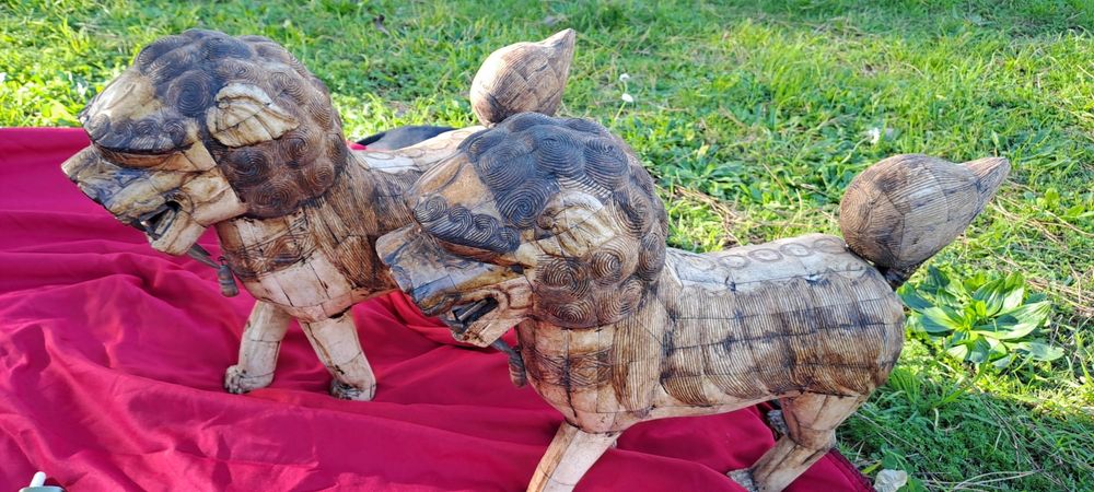 Par de cão Foo em osso