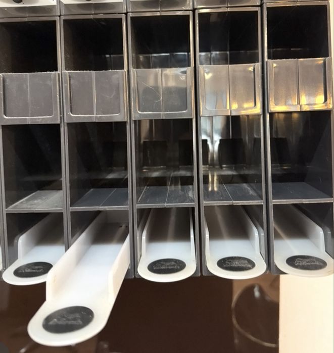 Pojemniki na farby fryzjerskie